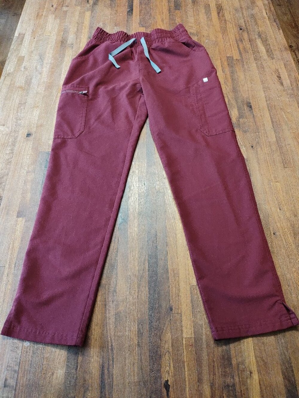 FIGS Burgundy Yola Slim Straight Leg Scrub Pants Women's XS Petite W20SW2031P